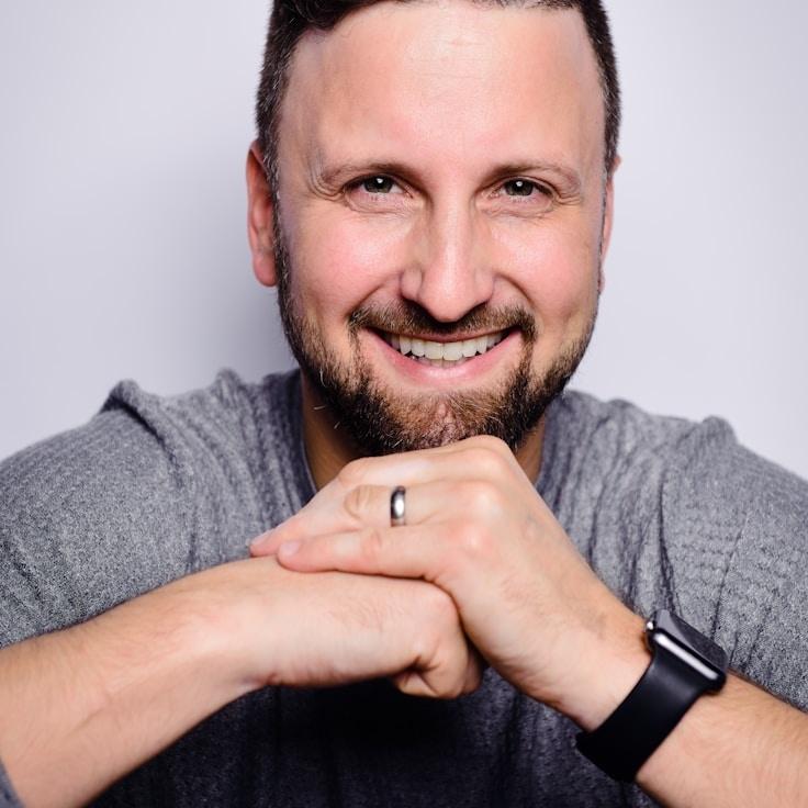 Portrait of Avery Chen, group coordinator and fusion cooking expert